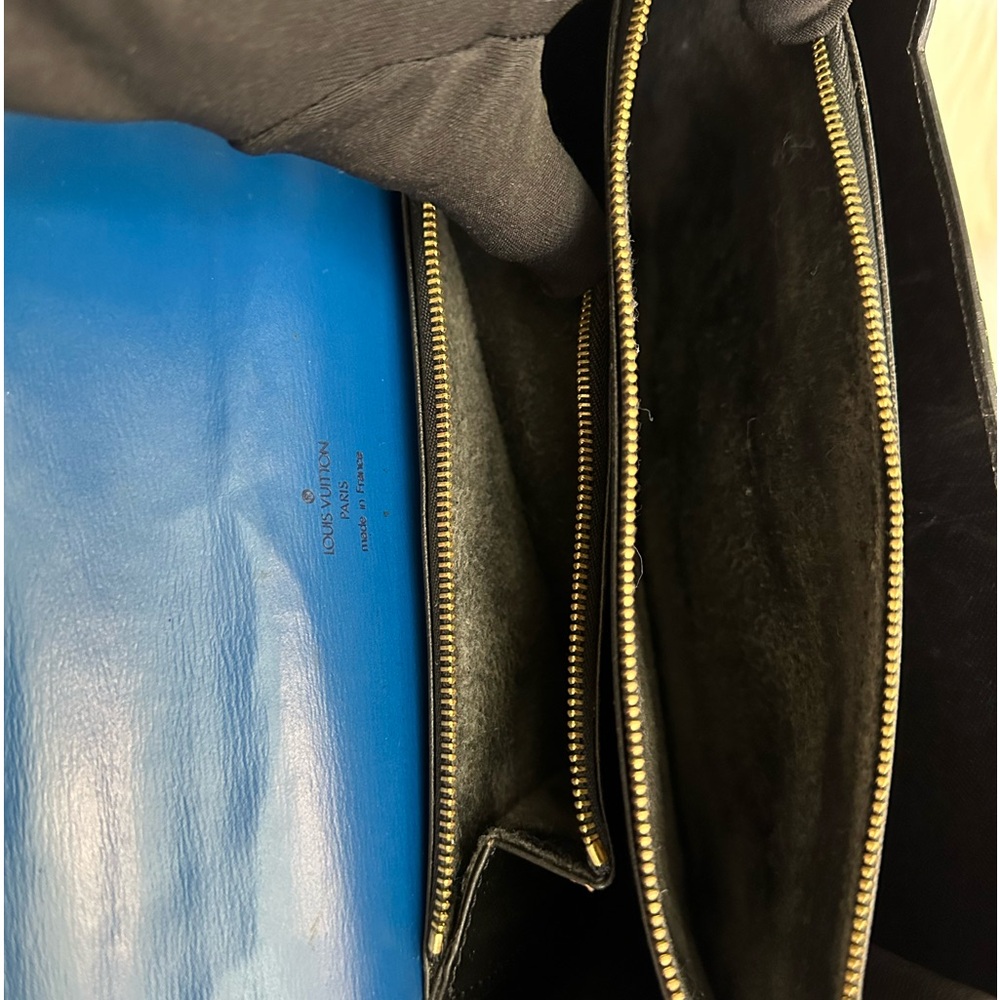 Stunning Epi Leather - Picture 16 of 17